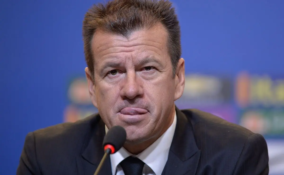 Dunga: A Raiz da Crise Política na Seleção Brasileira, Por Ancelotti Dunga: A Raiz da Crise Política na Seleção Brasileira, Por Ancelotti