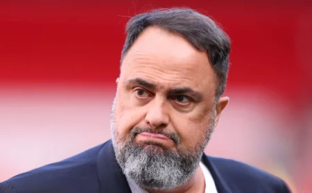 Evangelos Marinakis planeja investir no Palmeiras e busca Benedetti para o Olympiacos em janeiro