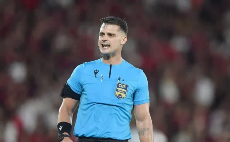 Expulsão de Evertton Araújo em Flamengo x Sport: PC de Oliveira analisa a decisão do árbitro