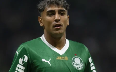 Facundo Torres em Pauta: Boca Juniors na Disputa e Palmeiras Imóvel