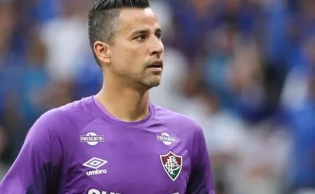 Fábio Responde Cruelmente à Provocação da Torcida do Palmeiras, Subestimando Santos