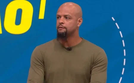 Felipe Melo revela quase ter assinado com o Internacional antes do Fluminense: "Presidente desapareceu"