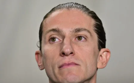 Filipe Luís reavalia saída do Flamengo; pressão pode inviabilizar planos de BAP para renovação, aponta setorista