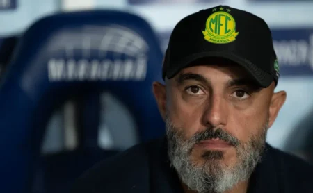 Filipe Luís como Gigante: Rafael Guanaes Elogia o Trabalho de Treinador no Flamengo