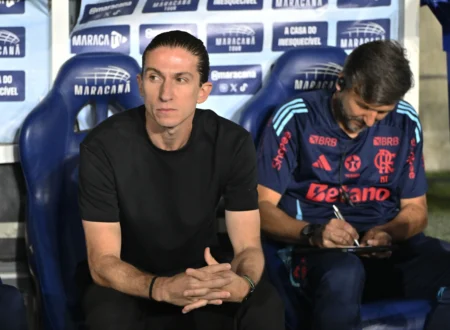 Filipe Luís busca a recuperação de conceitos no Flamengo e confessa: "Em alguns momentos, não me reconheço"
