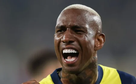 Flamengo planeja vender Michael e Bruno Henrique para viabilizar a contratação de Anderson Talisca Flamengo planeja vender Michael e Bruno Henrique para viabilizar a contratação de Anderson Talisca