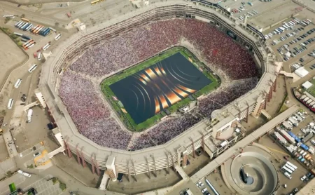 Flamenguistas: ingressos para a final da Libertadores contra o Palmeiras em Lima custam até R$ 1.700 Flamenguistas: ingressos para a final da Libertadores contra o Palmeiras em Lima custam até R$ 1.700