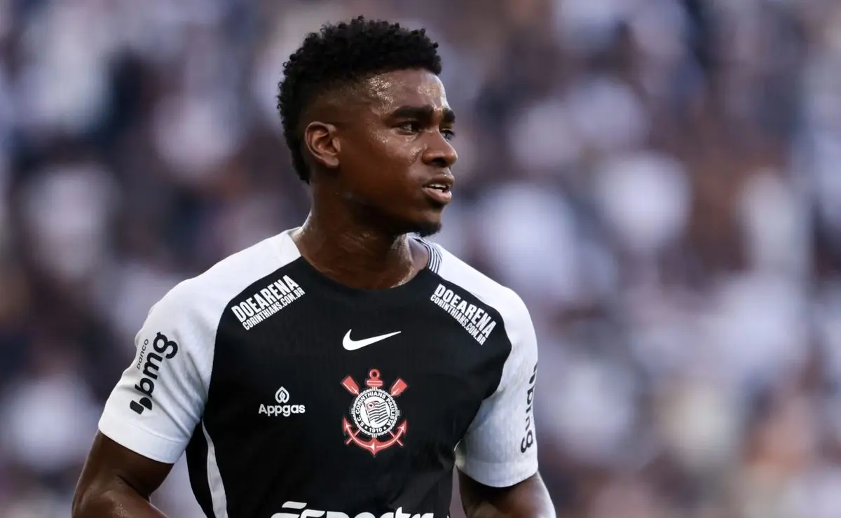 Félix Torres: Saída do Corinthians confirmada após acerto em São Paulo Félix Torres: Saída do Corinthians confirmada após acerto em São Paulo