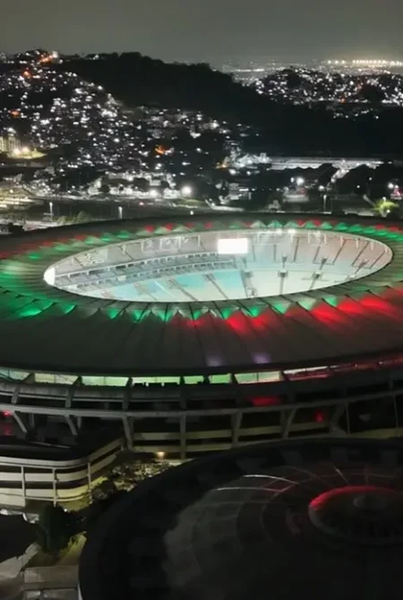 Fluminense ilumina Maracanã em reverência ao gol do título da Libertadores