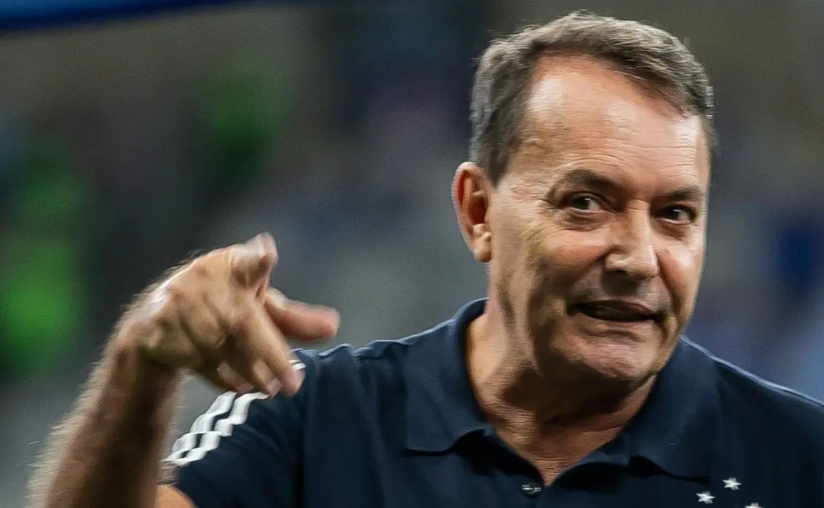 Gabigol confirma reunião; Pedrinho BH revela desejo de sacramentar permanência no Cruzeiro Gabigol confirma reunião; Pedrinho BH revela desejo de sacramentar permanência no Cruzeiro