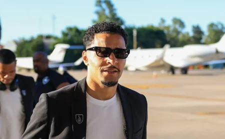 Gregore, ex-Botafogo, Compartilha Adaptação no Catar e Destaca Papel de Artur Jorge