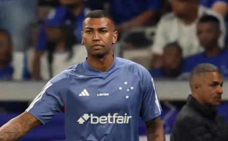 Grêmio Anuncia 4 Contratações de Peso e Walace Lidera Investimento Pesado