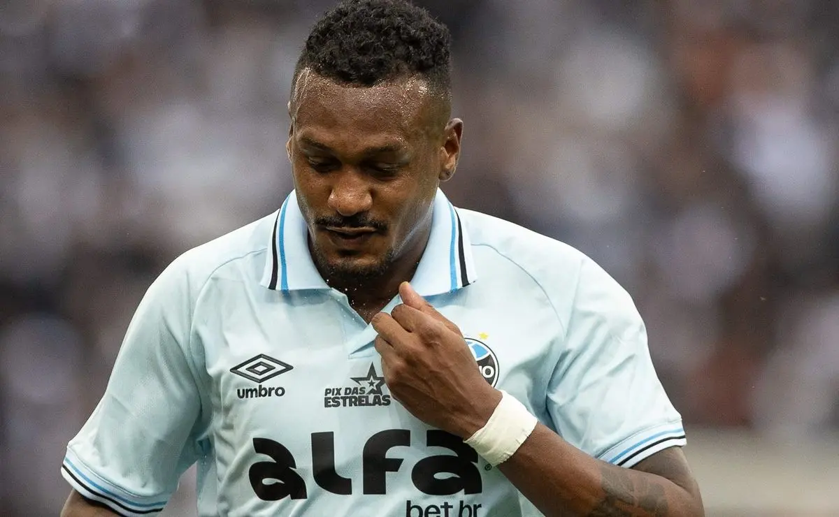 Grêmio Avança na Renovação com Edenilson e Define Bases de Contrato até o Fim de 2026 Grêmio Avança na Renovação com Edenilson e Define Bases de Contrato até o Fim de 2026