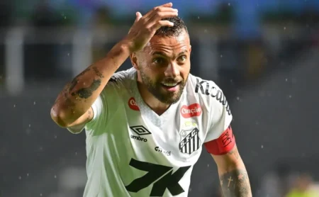 Guilherme: A Arma do Santos em Clássicos, Mesmo em Baixa Guilherme: A Arma do Santos em Clássicos, Mesmo em Baixa