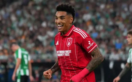 Igor Jesus Reflete Sobre Saída do Botafogo e Celebra Momento na Premier League: "Fiz a Escolha Certa"