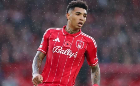 Igor Jesus, ex-atacante do Botafogo, elogiado em empate do Nottingham Forest na Premier League