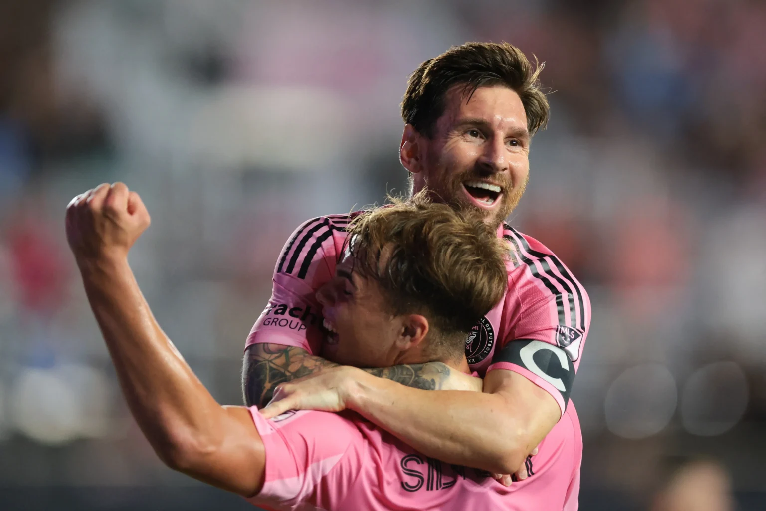 Inter Miami avança à semifinal da Conferência Leste da MLS com show de Messi