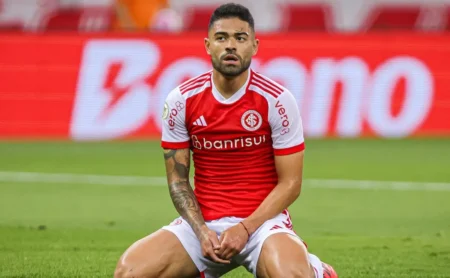 Inter: Torcida arma lista de dispensas para 2026 com Bruno Tabata, Romero, Borré e mais seis