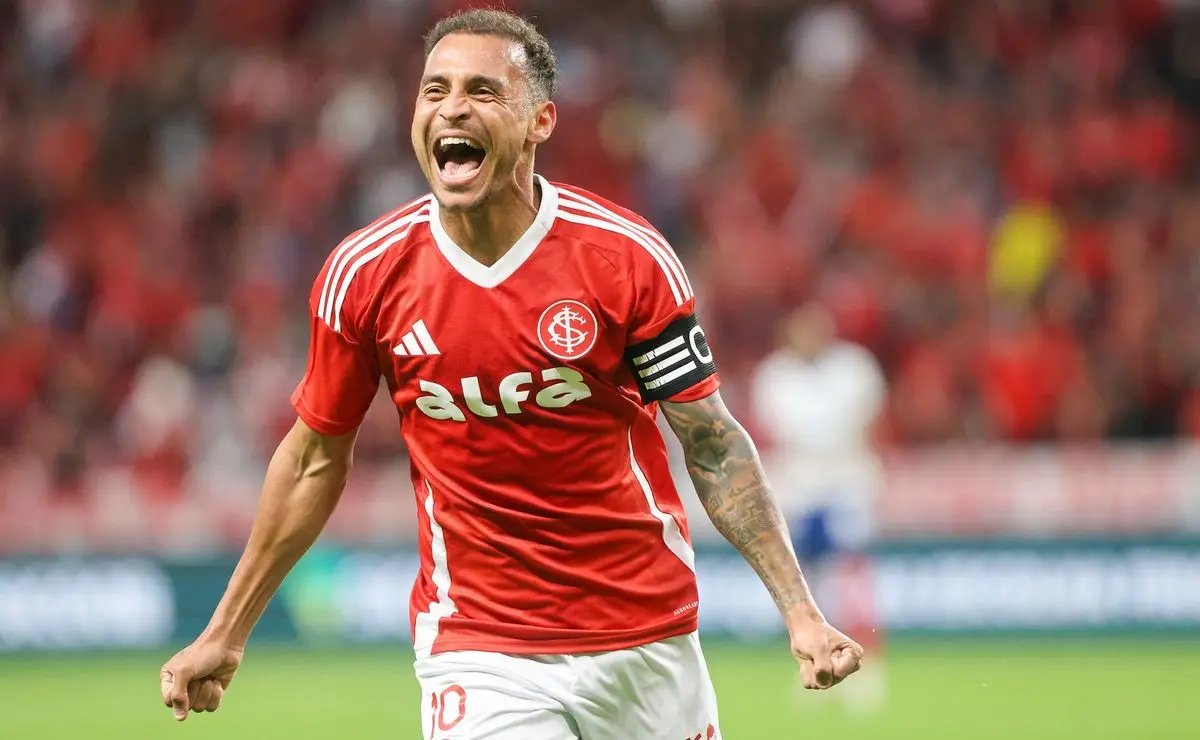 Internacional Garante Renovação de Alan Patrick por Temporada Adicional Internacional Garante Renovação de Alan Patrick por Temporada Adicional