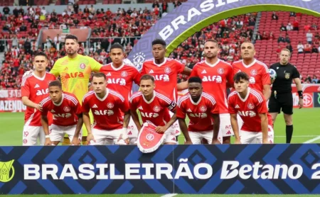 Internacional: Dúvida no meio-campo e escalação de Carbonero e Borré contra o Ceará Internacional: Dúvida no meio-campo e escalação de Carbonero e Borré contra o Ceará