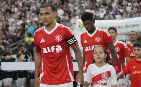 Internacional: Alan Patrick e Bernabei entre os +5 pendurados para o confronto contra o Vasco pelo Brasileirão Betano Internacional: Alan Patrick e Bernabei entre os +5 pendurados para o confronto contra o Vasco pelo Brasileirão Betano