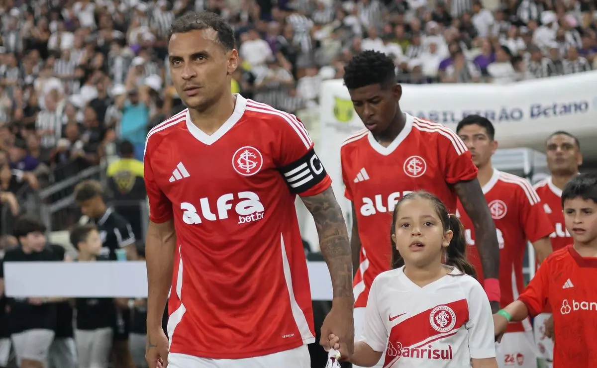 Internacional: Alan Patrick e Bernabei entre os +5 pendurados para o confronto contra o Vasco pelo Brasileirão Betano Internacional: Alan Patrick e Bernabei entre os +5 pendurados para o confronto contra o Vasco pelo Brasileirão Betano