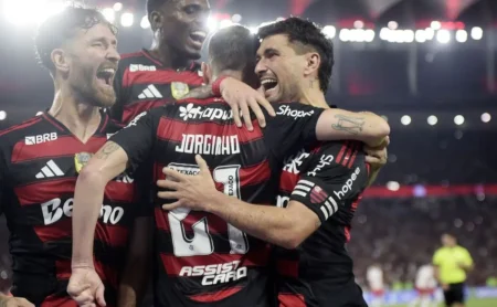 Júnior Lança Revelação: A Vantagem Mental do Flamengo Sobre o Palmeiras Júnior Lança Revelação: A Vantagem Mental do Flamengo Sobre o Palmeiras