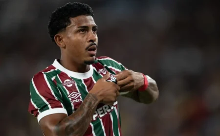John Kennedy comemora fim do jejum em goleada do Fluminense: "Essa zica sair logo"