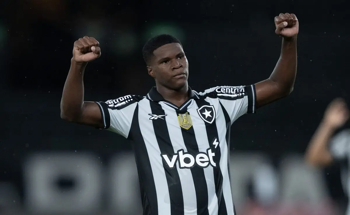 Joia do Botafogo esteve perto do Grêmio, revela pai de Kadir Barría