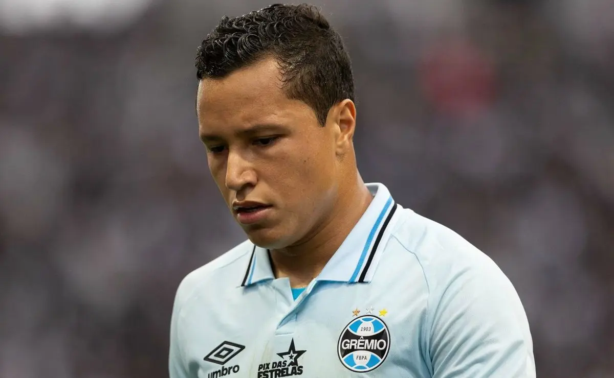 Marlon Lamenta Derrota para o Cruzeiro e Relembra Laços na Toca da Raposa