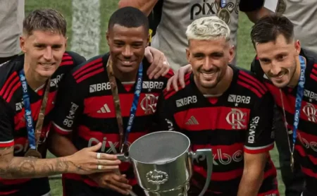 Matías Viña: Viagem uruguaia para 2026 pode afetar o Flamengo após a Copa do Mundo