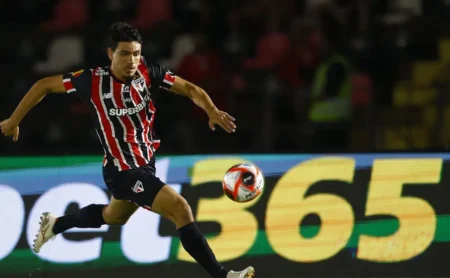 Moreira volta a pintar? Porto em dúvida, São Paulo monitora retorno Moreira volta a pintar? Porto em dúvida, São Paulo monitora retorno