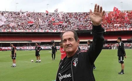 Muricy Ramalho comenta saída de Carlos Belmonte e sugere novo papel no São Paulo Muricy Ramalho comenta saída de Carlos Belmonte e sugere novo papel no São Paulo