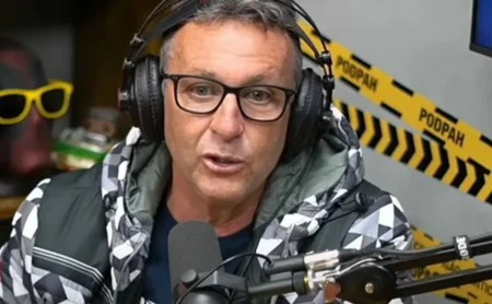 Neto detona José Martínez após expulsão e pede sua saída do Corinthians: "Cotovelada desleal"