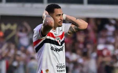 Notícia do DM do São Paulo: Fluminense ciente dos desfalques de Luciano e Ferreirinha