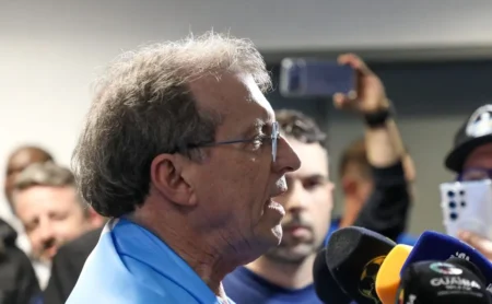 Odorico Roman bloqueia saída de Cuellar; Grêmio aposta em pré-temporada para desenvolvimento do volante Odorico Roman bloqueia saída de Cuellar; Grêmio aposta em pré-temporada para desenvolvimento do volante