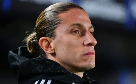 Otávio: Flamengo possui elenco capaz de disputar títulos na Europa