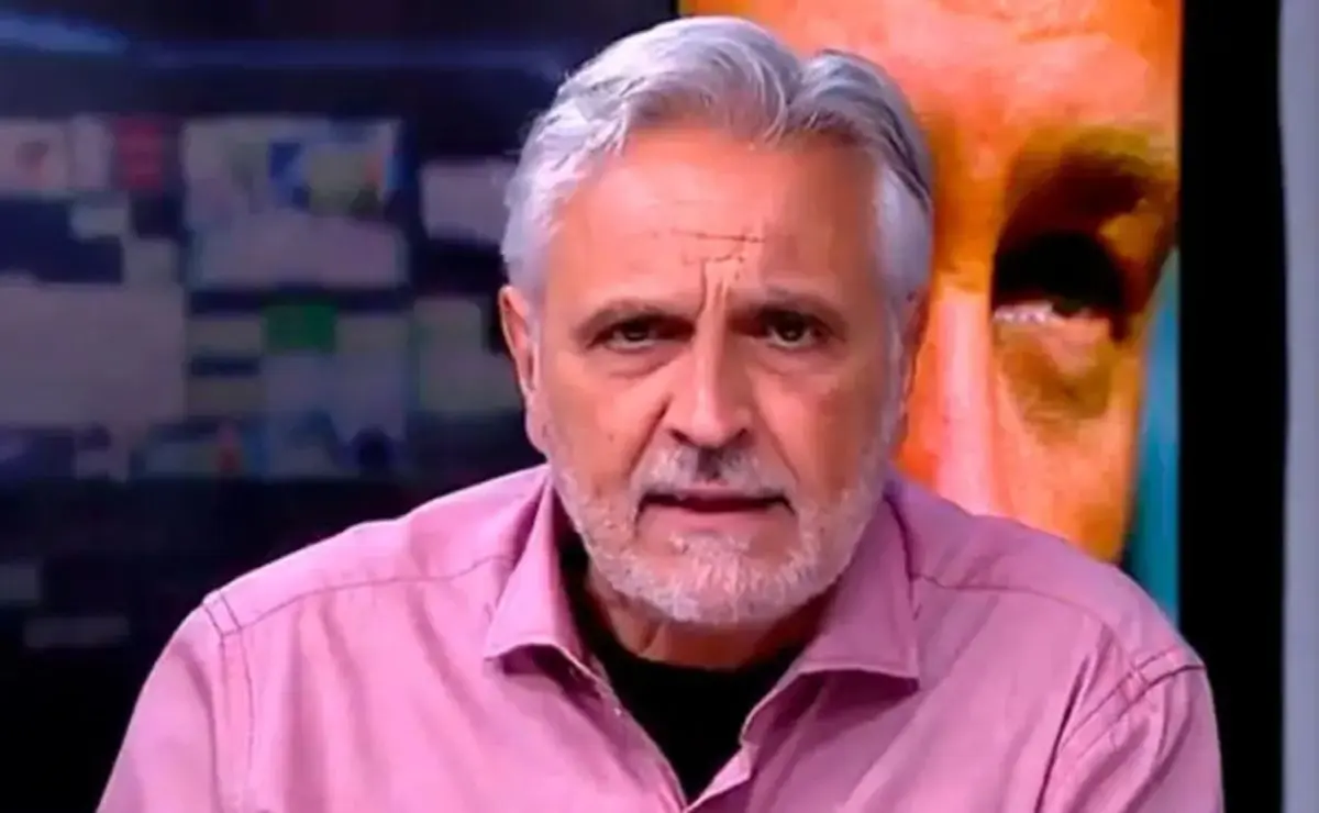 Palmeiras ameaça afundar o Santos no Z-4 e Sormani dispara alerta: Se perder, acabou! Palmeiras ameaça afundar o Santos no Z-4 e Sormani dispara alerta: "Se perder, acabou!"