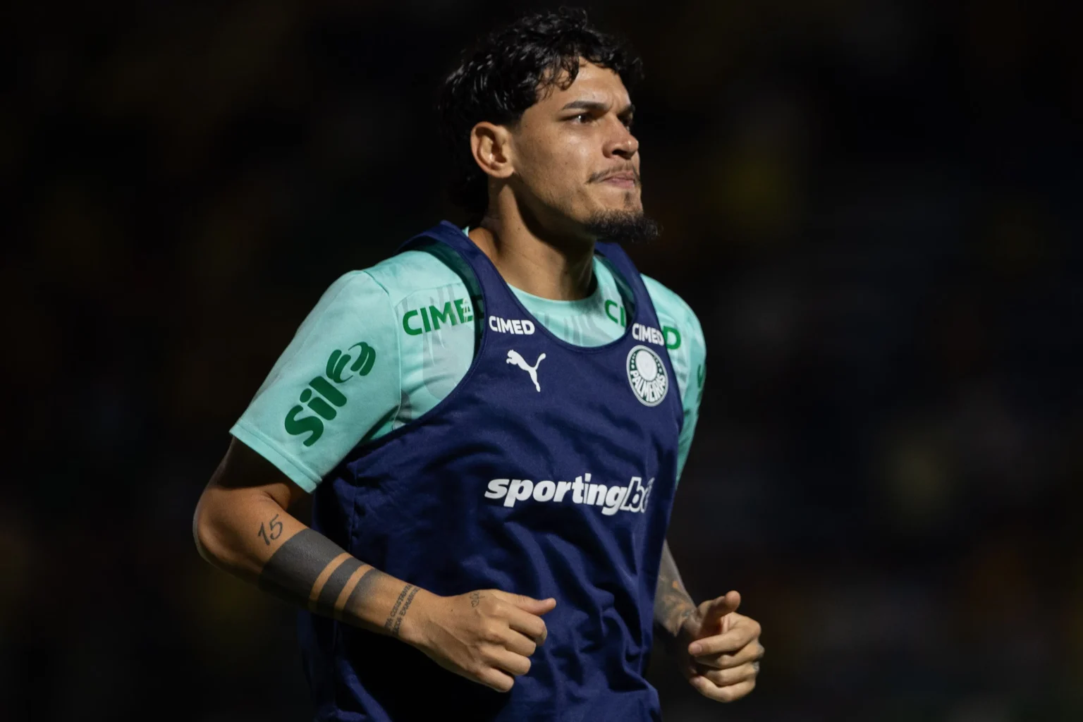 Palmeiras esteve abaixo fisicamente, diz Gómez, que lamenta: "Líder não pode sofrer gols dessa forma"
