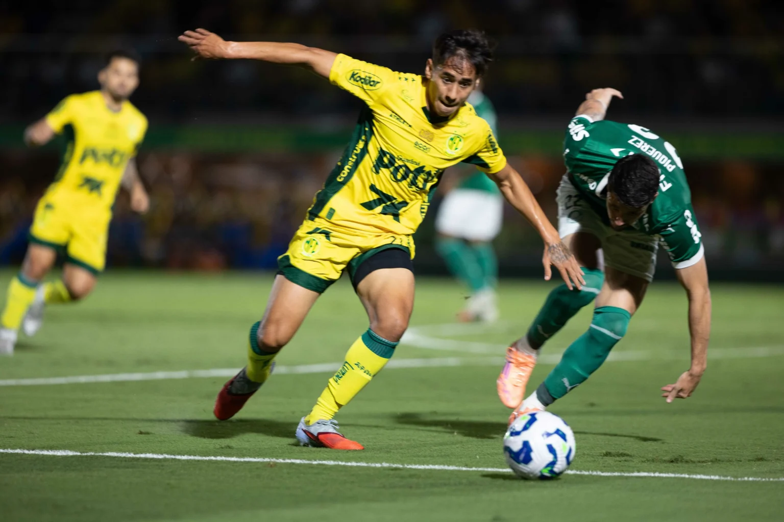 Palmeiras Irreconhecível: Derrota Amplia Distância e Impõe Urgência na Busca pelo Título