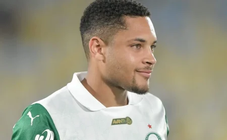 Palmeiras obtém vitória no STJD: suspensão de Vitor Roque cancelada após ato inusitado do atacante Palmeiras obtém vitória no STJD: suspensão de Vitor Roque cancelada após ato inusitado do atacante