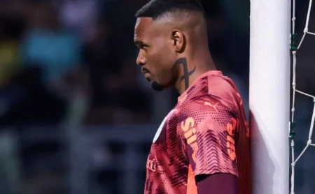 Palmeiras: Carlos Miguel assume titularidade e mira futuro do clube