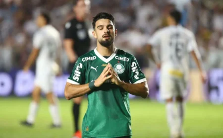 Palmeiras: Invicto em casa, busca ampliar sequência contra o Vitória em jogo crucial