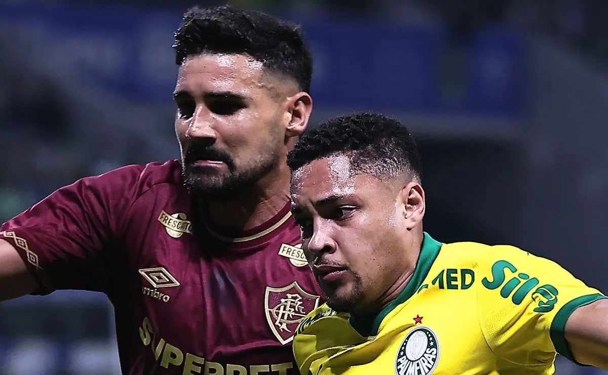 Palmeirenses: Falta de critério na punição de Vitor Roque em lance polêmico com Ignácio Palmeirenses: Falta de critério na punição de Vitor Roque em lance polêmico com Ignácio