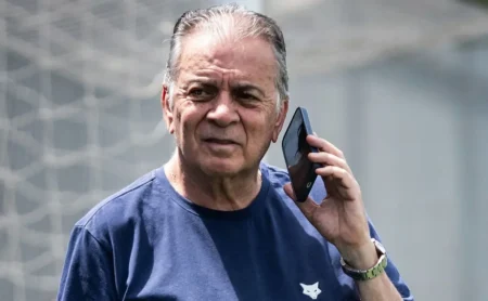 Pelaipe Articula, Grêmio Descarta Mano Menezes e Português é Alvo para 2026