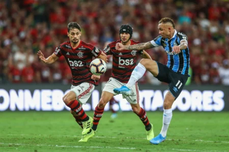 Rafinha: Flamengo 2025 supera 2019 em força e estrutura, com jogadores europeus Rafinha: Flamengo 2025 supera 2019 em força e estrutura, com jogadores europeus