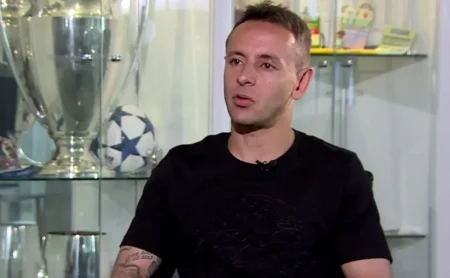 Rafinha gera polêmica ao declarar São Paulo maior que o Flamengo com "três mundiais"