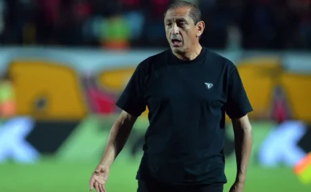 Ramón e Emiliano Díaz sob pressão no Internacional: demissão no horizonte?