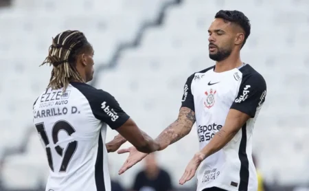 Raniele Abre o Placar e Deixa o Corinthians em Vantagem Após Falha do Botafogo