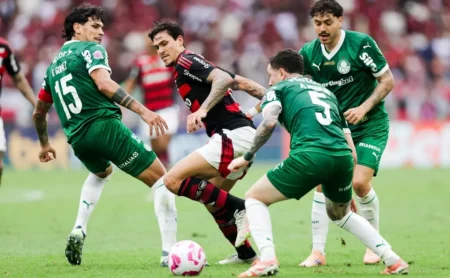 Rizek aponta inveja de rivais e prevê aumento da distância para Palmeiras e Flamengo